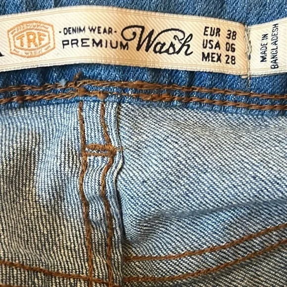 Zara TRF Boot Cut Flare Jeans Premium Wash Size 6 - Picture 6 of 7